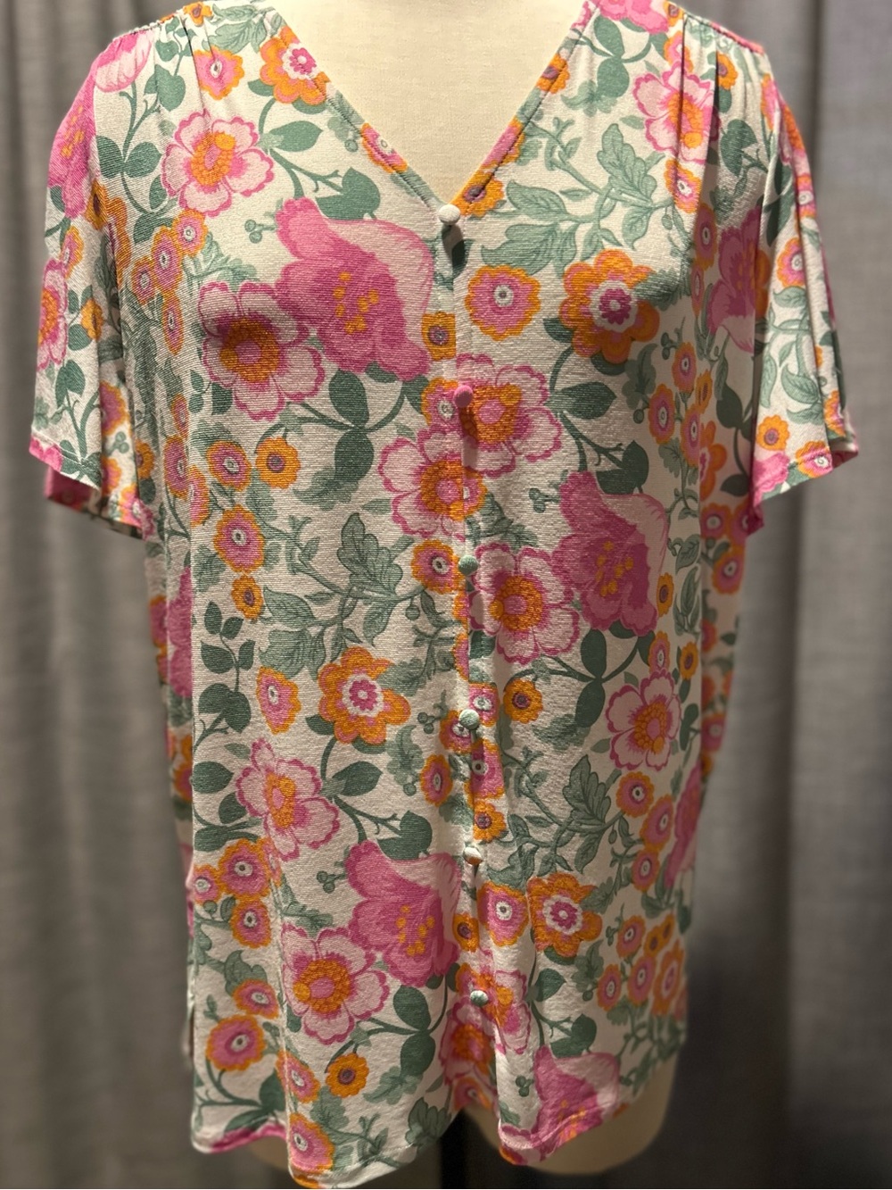 Kim Rogers Pink & Green Floral Button-Front V-Neck Blouse